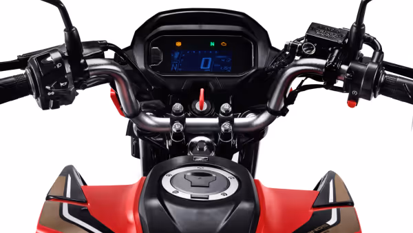 Moto Honda Nova Titan Edição Comemorativa de 50 Anos Close Painel Dianteiro
