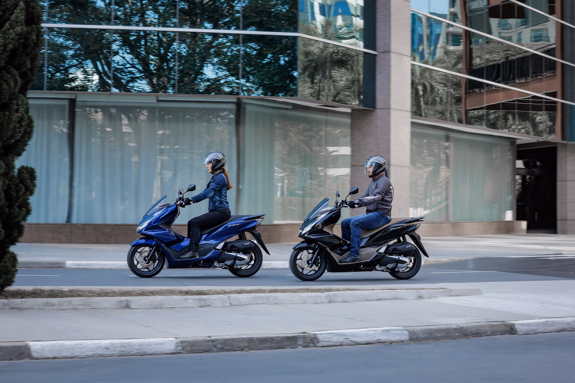 Honda PCX 2026 - Imagem 6 - 6 de 38